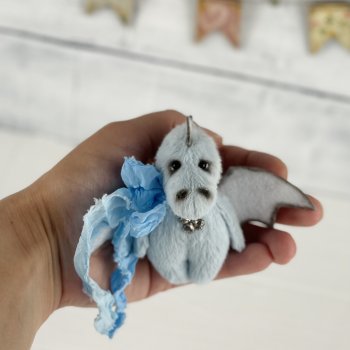 Авторская игрушка Мини Дракоша