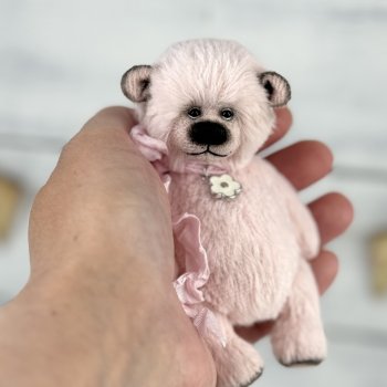 Тедди мишка Лекса с джинсовым брелочком.)