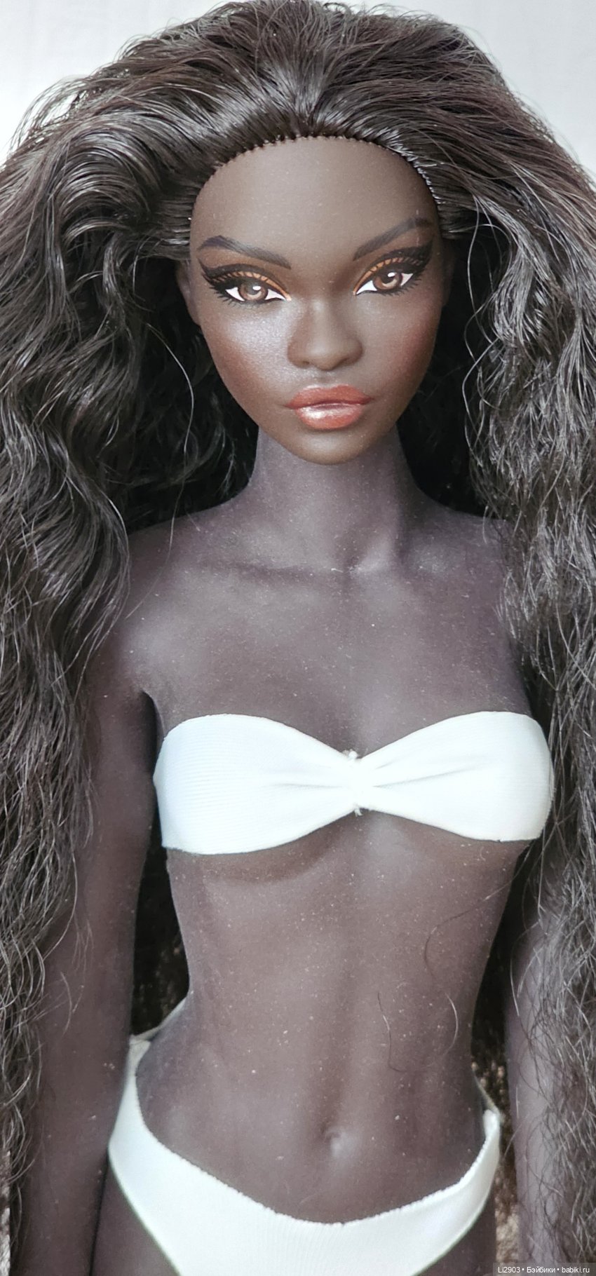 Barbie Signature Black Barbie by Kitty Black Perkins (фото 9)