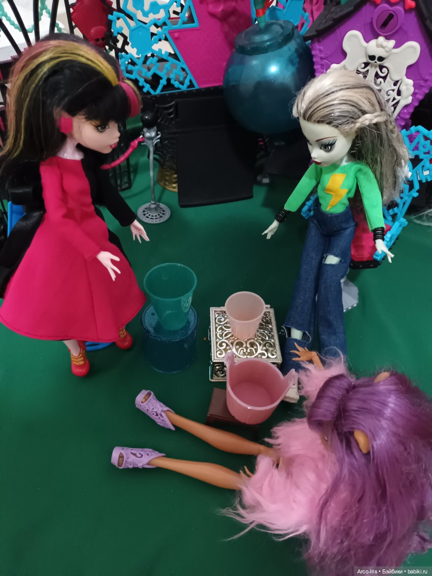 Категорически запрещается заниматься магией! А если очень хочется