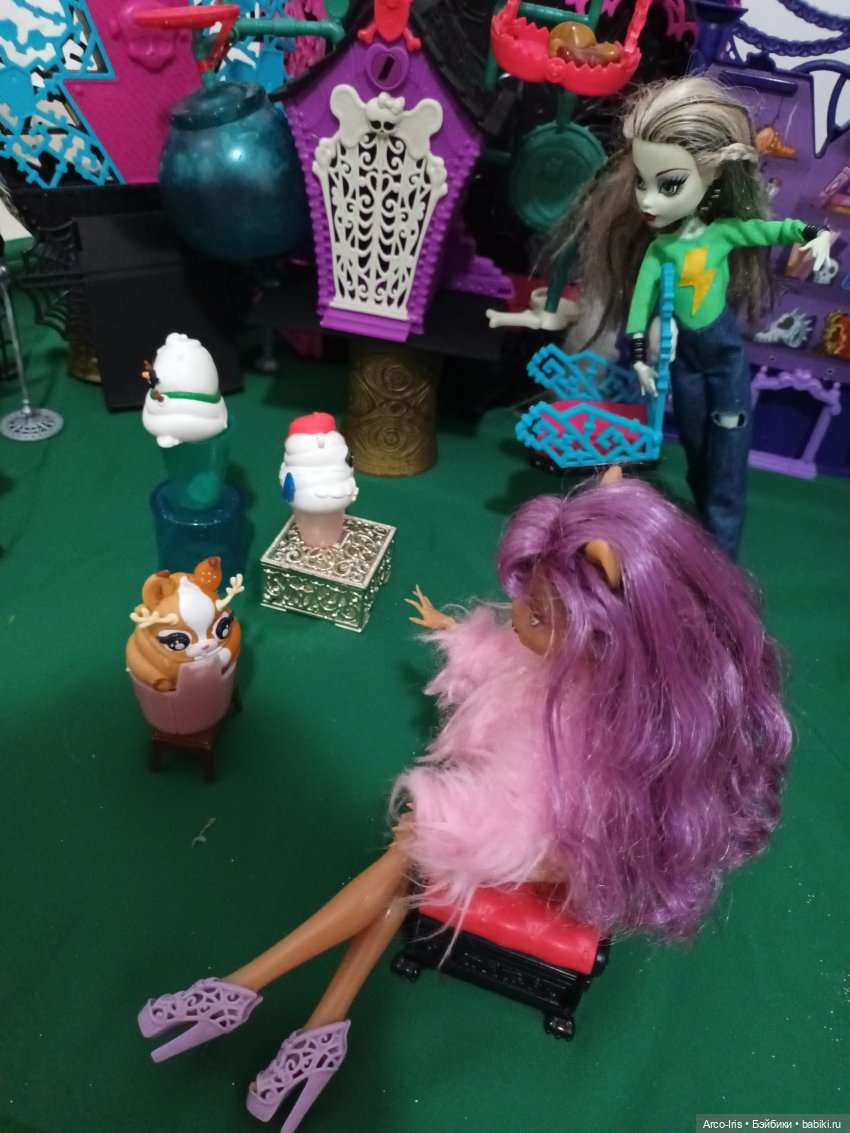 Категорически запрещается заниматься магией! А если очень хочется