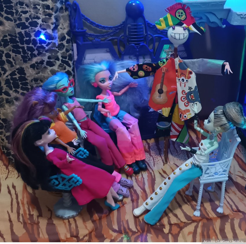 Динозавры и ветер в поле — Куклы Monster High и Ever After High: G1 (фото 9)