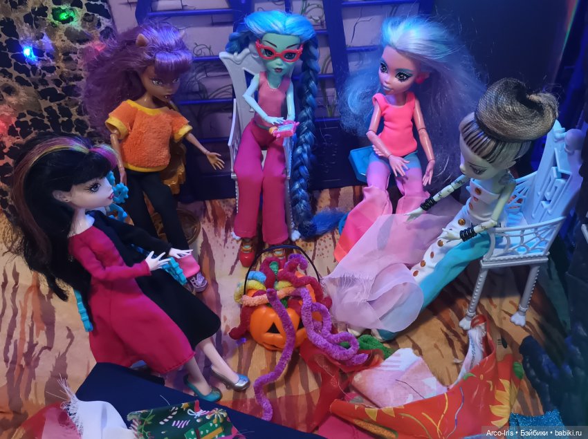 Динозавры и ветер в поле — Куклы Monster High и Ever After High: G1 (фото 8)