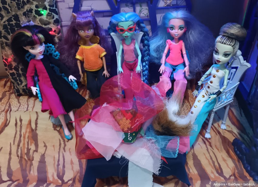 Динозавры и ветер в поле — Куклы Monster High и Ever After High: G1 (фото 4)