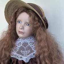 Девочка от Sonja Hartmann в антикварном стиле