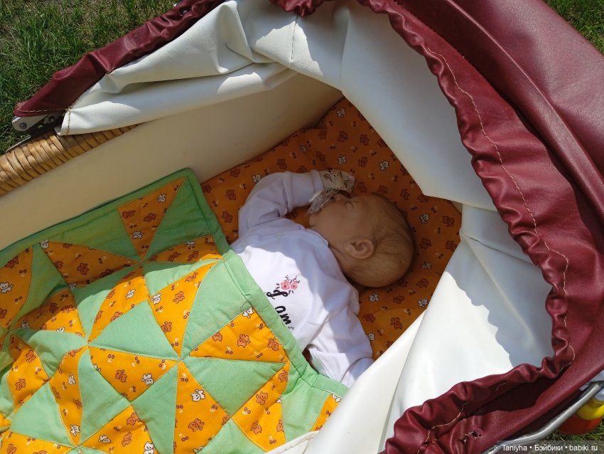 Постельное белье в коляску в ретро стиле | Бэйбики Постельное белье в коляску в ретро стиле (фото 4)