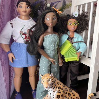 Очень интересные куколки Энканто по мотивам Дисней)