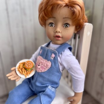 Мои новые куколки осваиваются в домашней обстановке