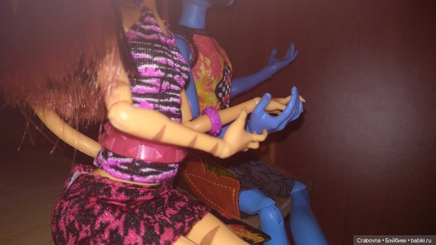 Toralei Coffin Bean and Holt Hyde Swim Class