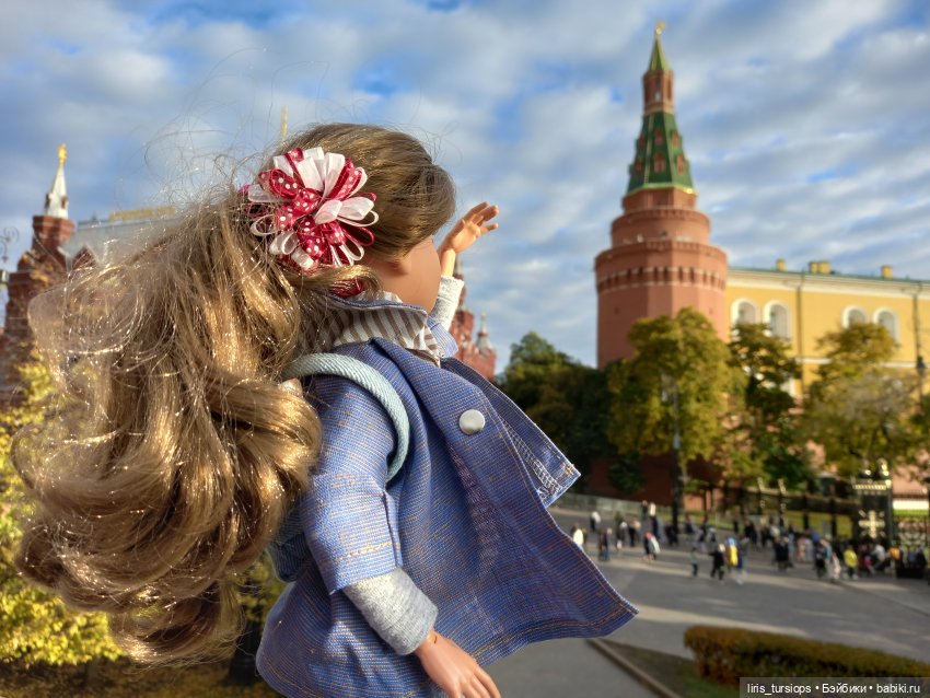 Мирэя и осенняя Москва — Российские куклы Весна (фото 2)