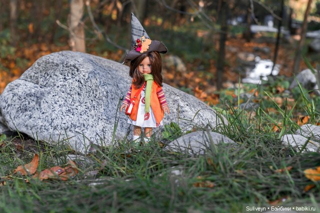 Ведьмочка на роликах — Куклы Paola Reina (Паола Рейна): новинки (фото 3)