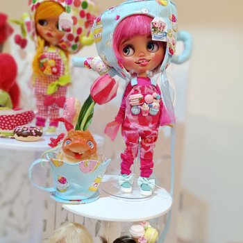 Выставка на Тишинке 2024 часть первая