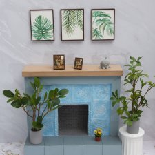 Камин с голубой плиткой