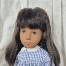 Брюнетка Sasha Morgenthaler