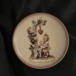 Фарфоровая декоративная тарелочка Goebel