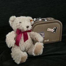 Мишка Steiff в чемоданчике