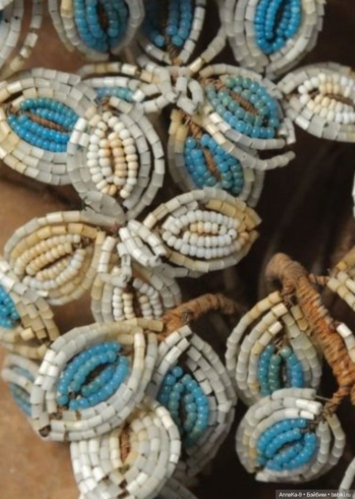 Белый сатин, голубой матовый