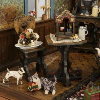 Животные в антикварных и винтажных кукольных домиках