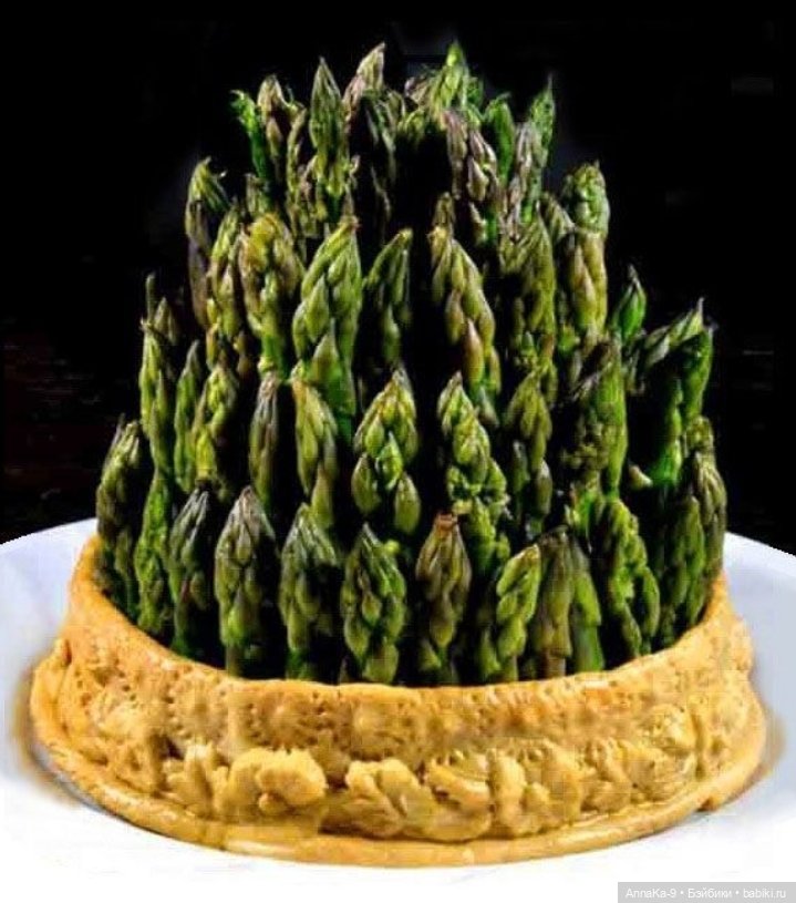 Готовим вместе с Гюльденштедтией фон Монфиллой пирог со спаржей и варенье из ревеня