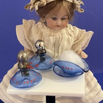 Антикварные парфюмерные наборы для mignonette