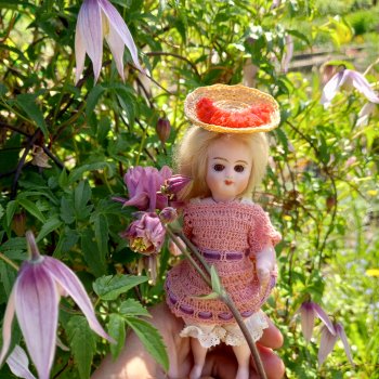 Ли Тигрэ в розовом