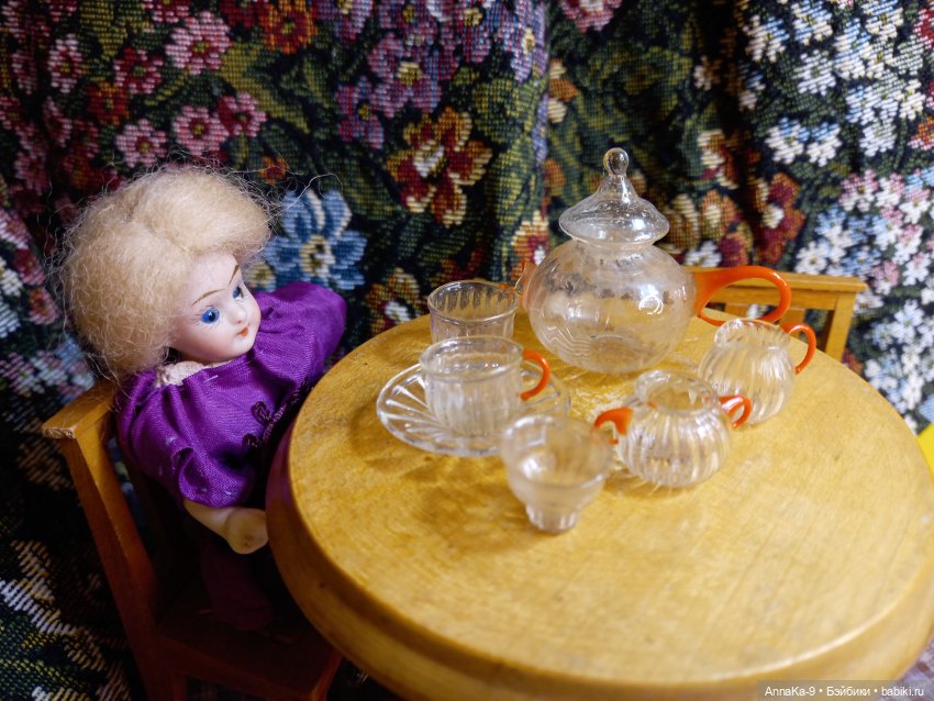 Антикварные кукольные сервизы из стекла (фото 5)