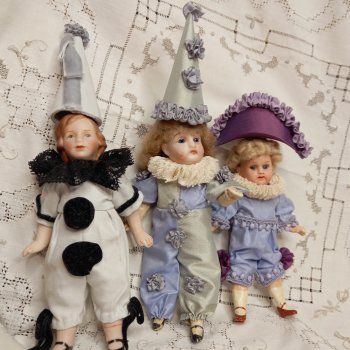 Примерка карнавальных костьюмов моими mignonette