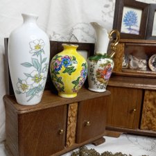 Декоративные вазы, кувшин.