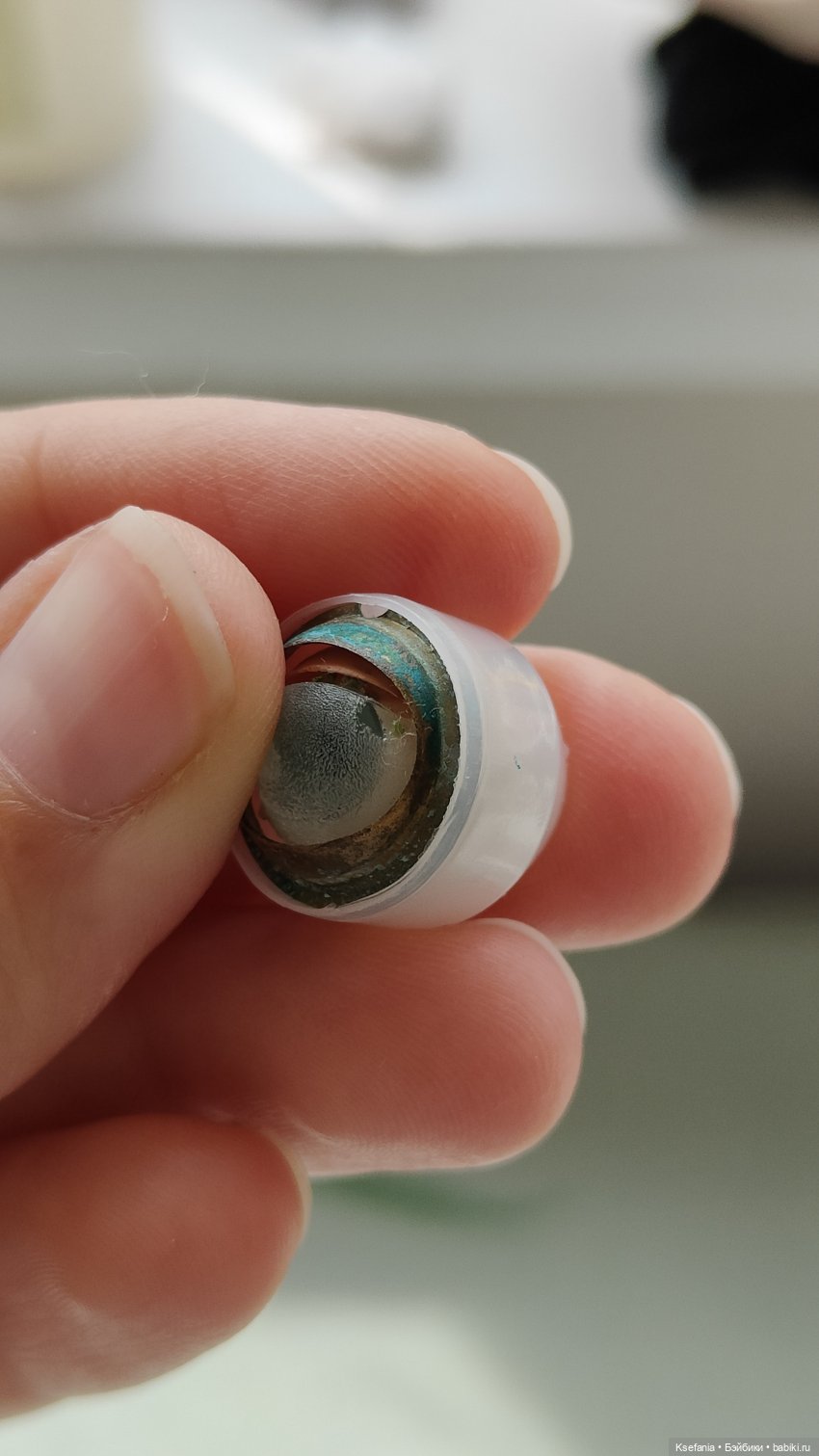 Резиновая Зина упала из корзины, измазалась в грязи (фото 7)