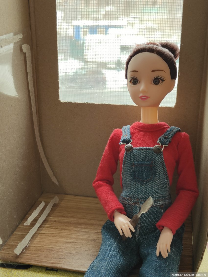 Мей со стамеской