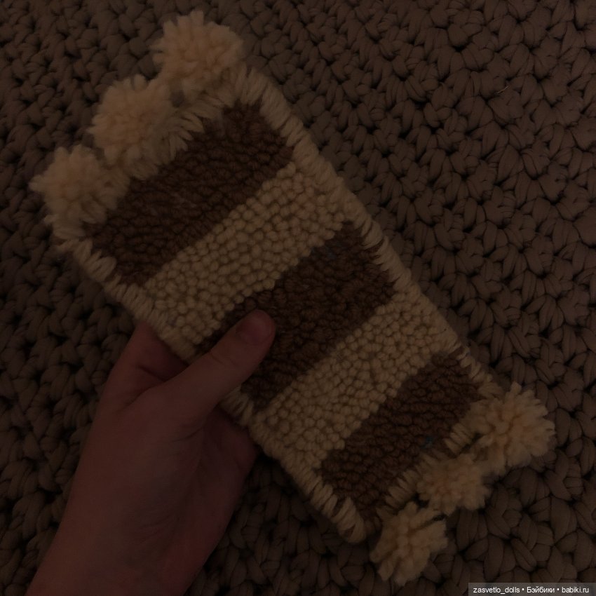 Пушистые коврики для кукол (фото 2)