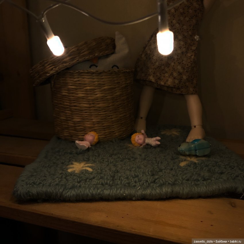 Пушистые коврики для кукол (фото 6)