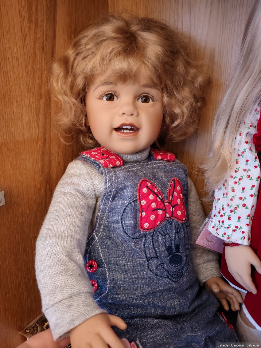 Шкафчик — Коллекции игровых кукол (Playline): фото полок (фото 10)