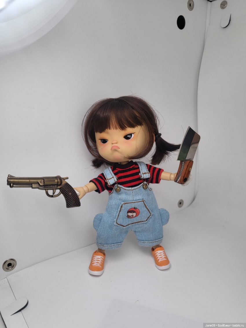 Те, кто не поместился — Коллекции игровых кукол (Playline): фото полок (фото 4)