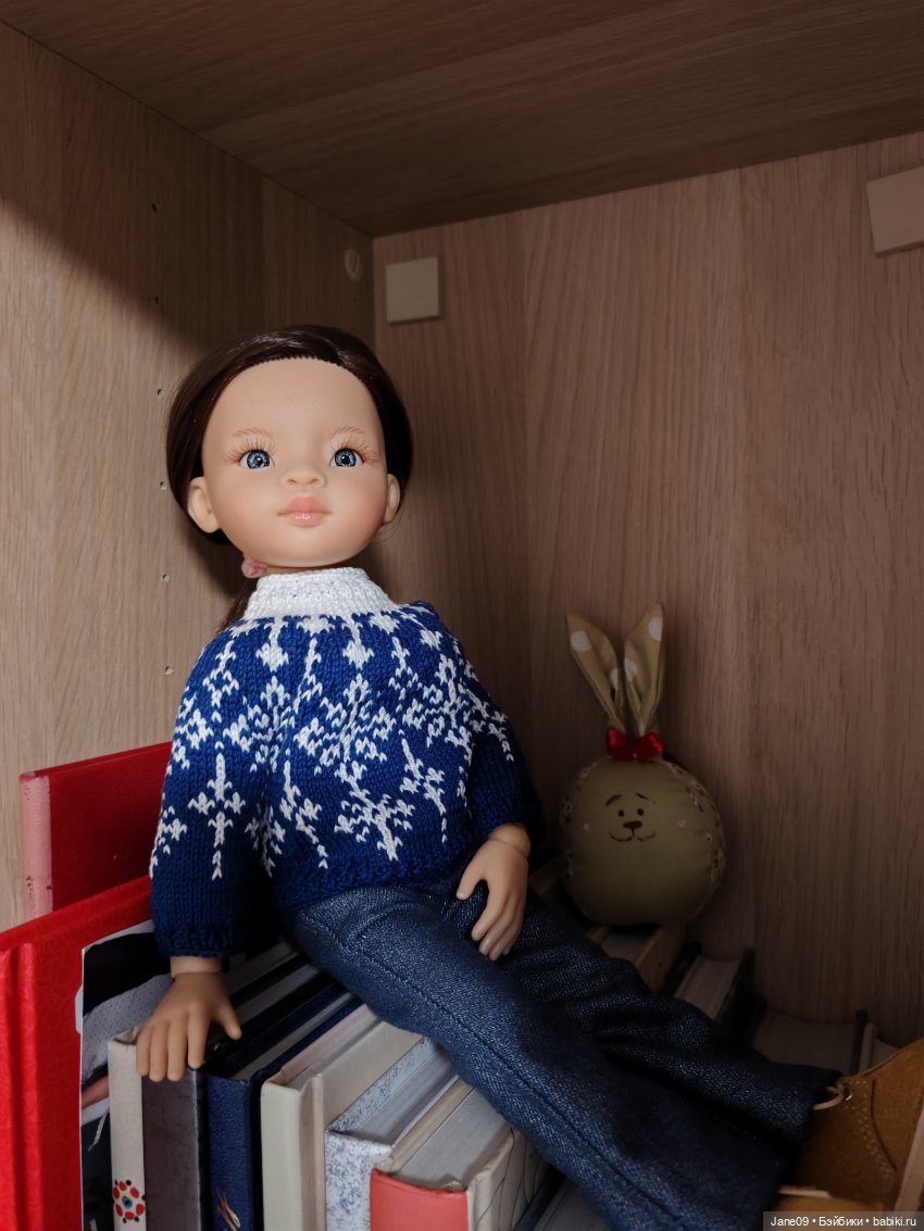 Шкафчик — Коллекции игровых кукол (Playline): фото полок (фото 3)