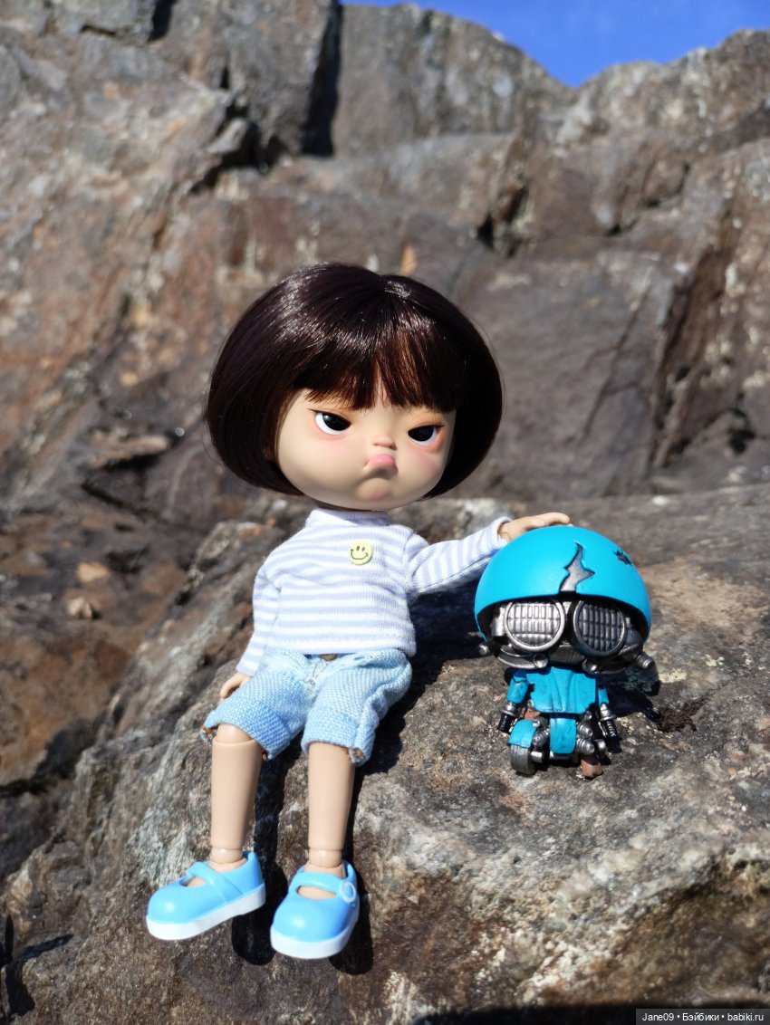 Те, кто не поместился — Коллекции игровых кукол (Playline): фото полок (фото 7)