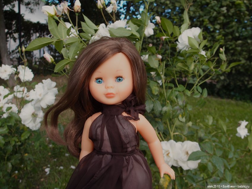 Nancy Famosa и платья DeAGOSTINI