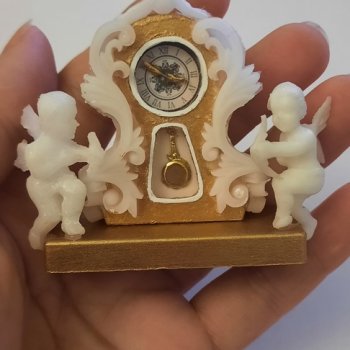 Румбокс для королевы. Часы на камин