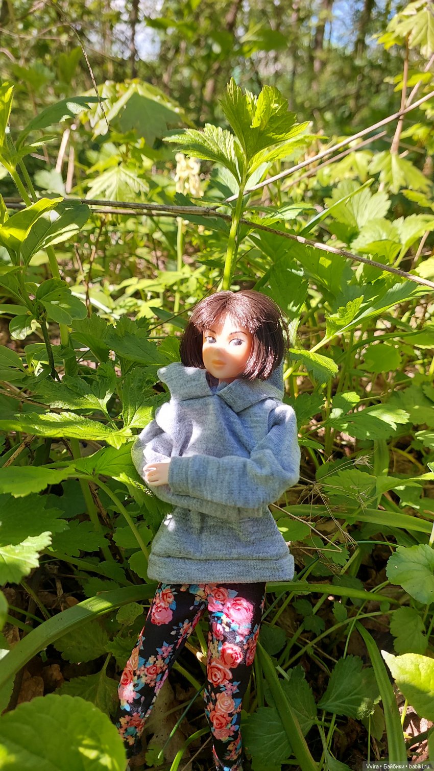 Много зелени и одна кукла (фото 3)