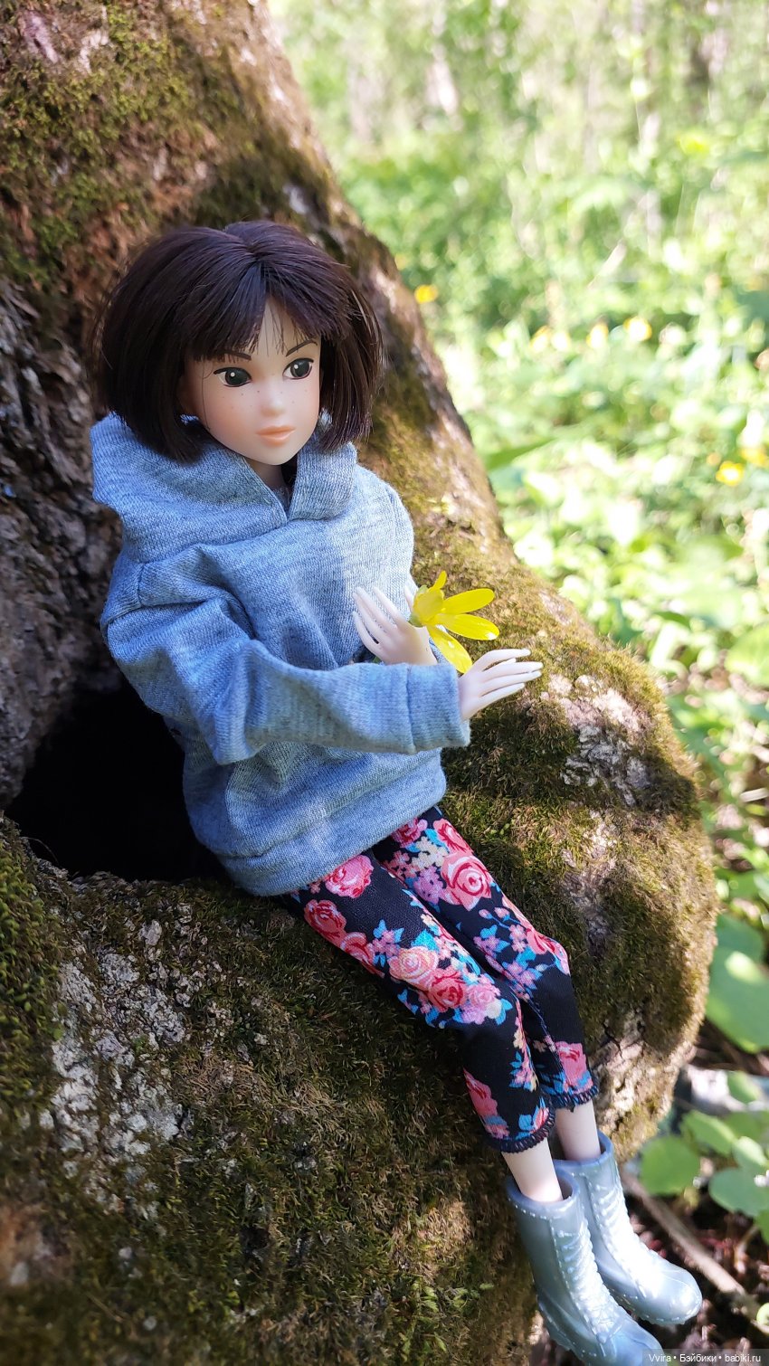 Много зелени и одна кукла (фото 2)