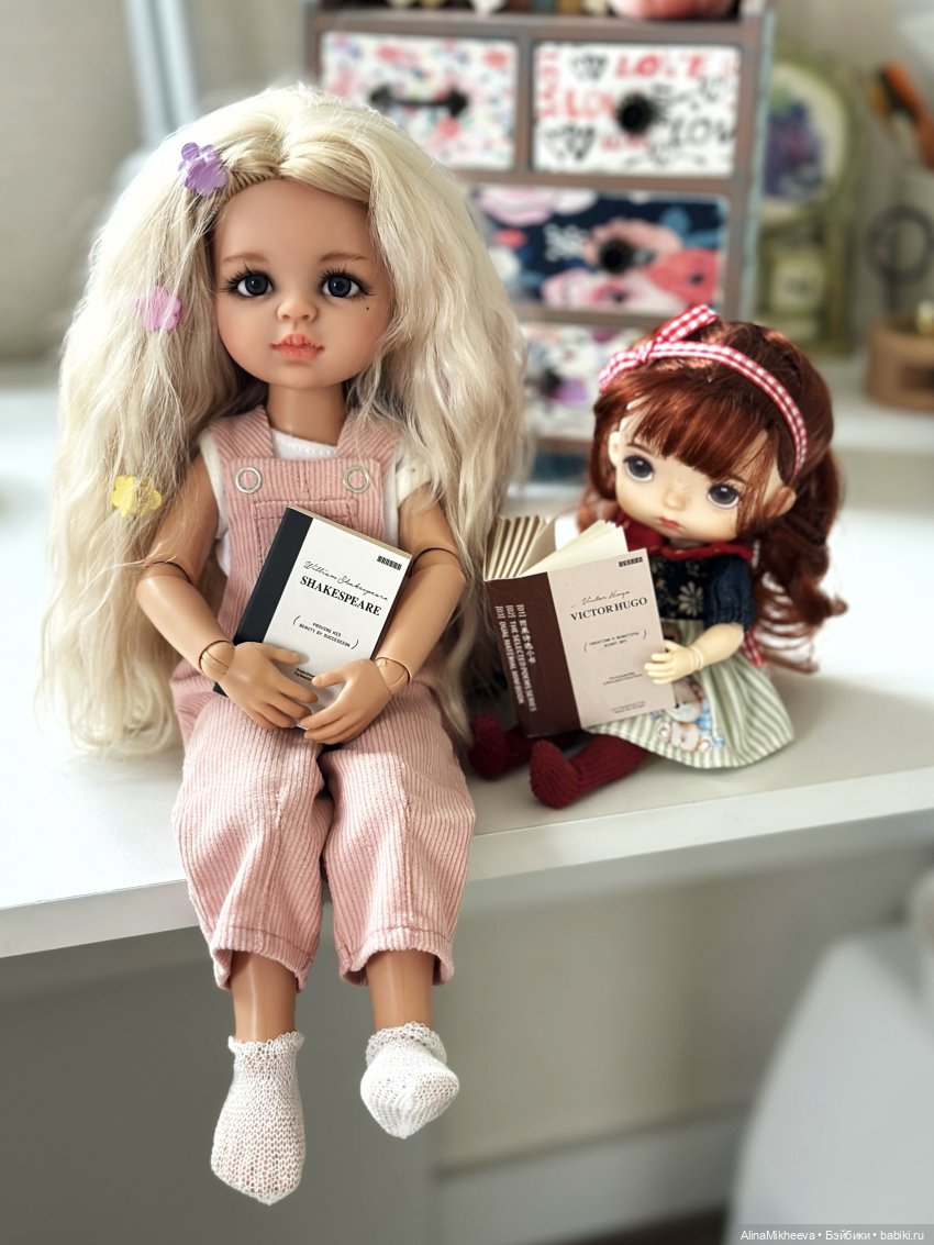 "Классика" подъехала 🧐 Вот ведь задали на лето читать 😅 (фото 6)