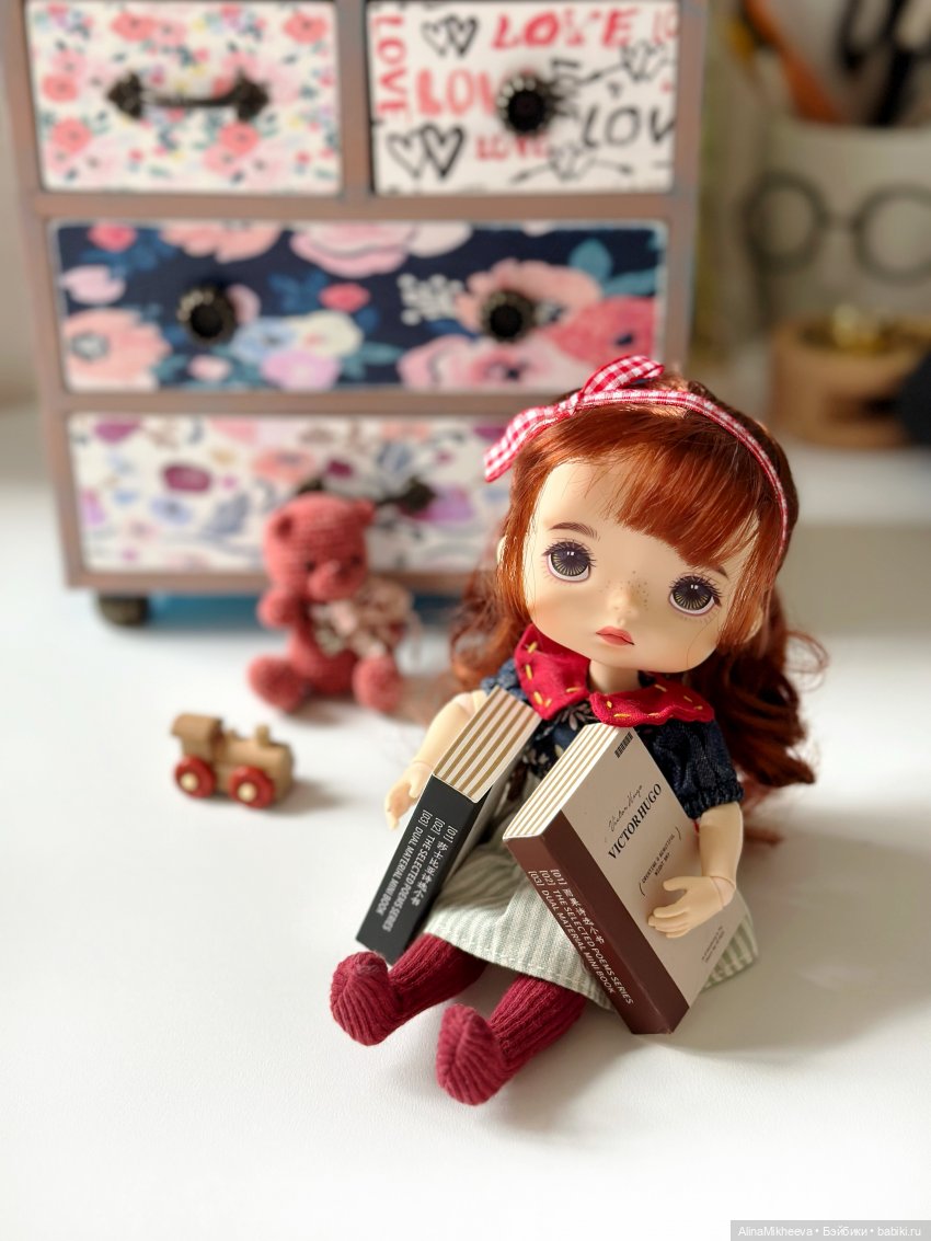 "Классика" подъехала 🧐 Вот ведь задали на лето читать 😅 (фото 7)