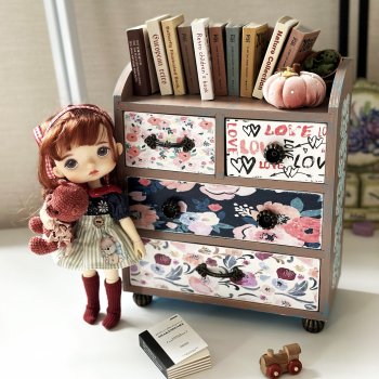 "Классика" подъехала 🧐 Вот ведь задали на лето читать 😅