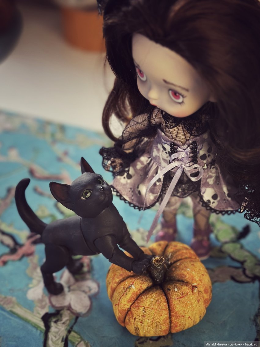 Хэллоуинский привет от Бэллы и Эдди :) (фото 3)