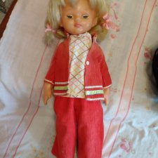 Помогите оценить советскую куклу.Высота около 45 см,клеймо человечки( ленигрушка?)