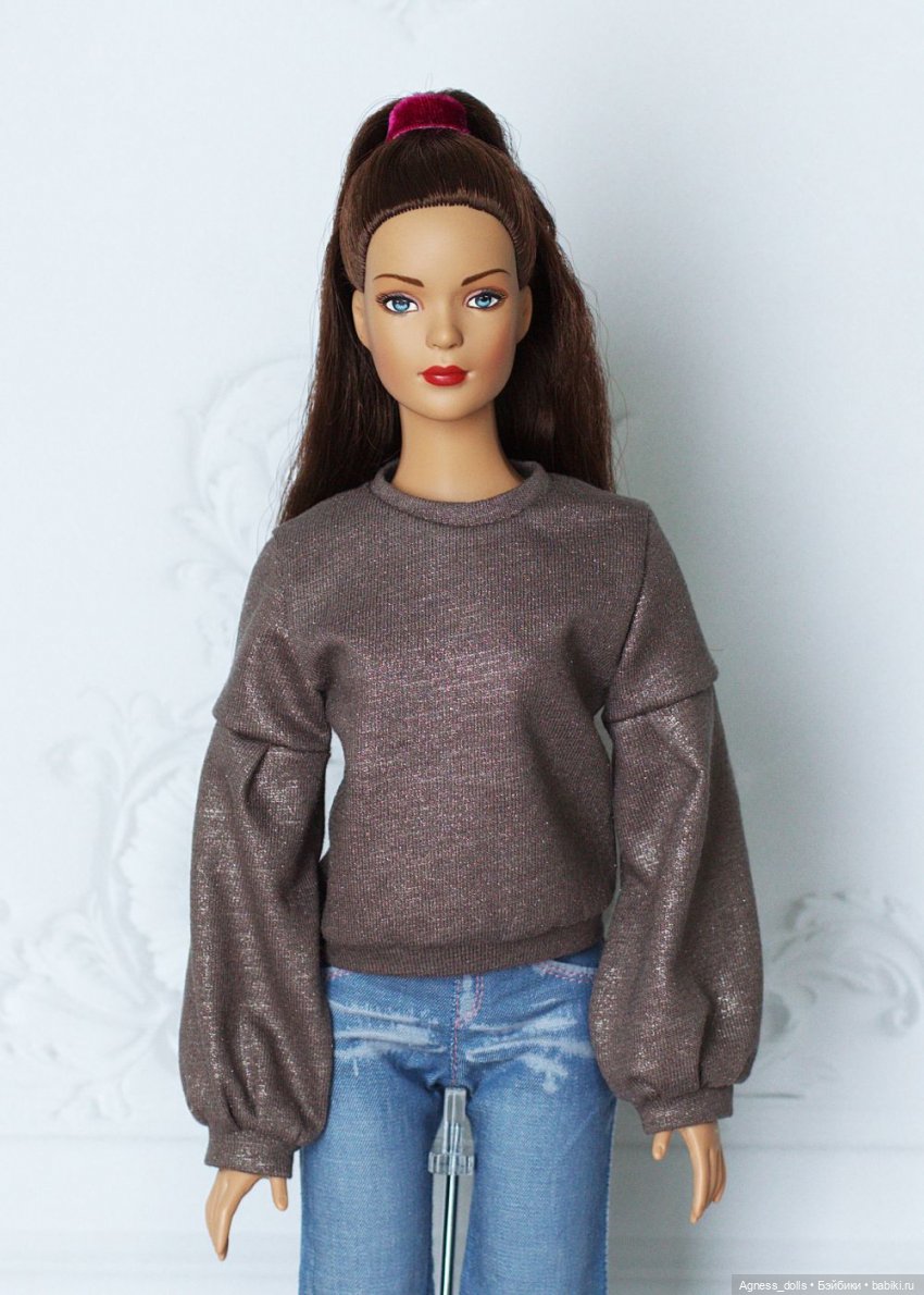 Новенькие комплекты для разных кукол