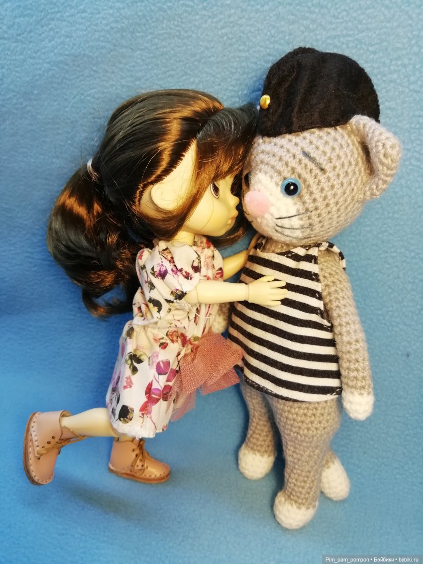 Кого девушки любят больше, морячков или котиков (фото 2)