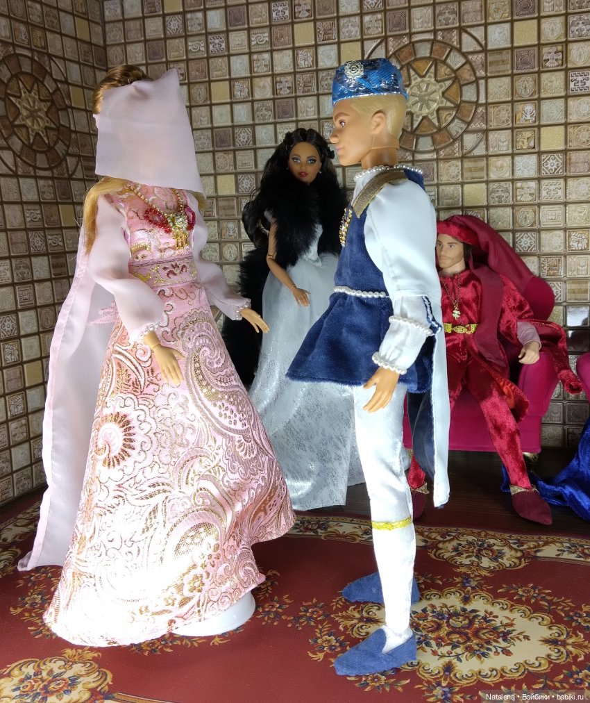 Новогодняя сказка — Новогодняя телепрограмма: праздничный концерт и шоу кукол