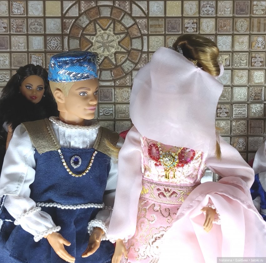 Новогодняя сказка — Новогодняя телепрограмма: праздничный концерт и шоу кукол