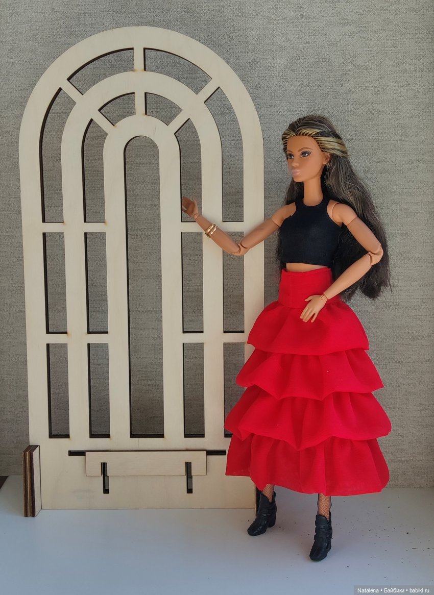 Полка из фикспрайса в качестве ширмы или двери для кукольного домика (фото 4)